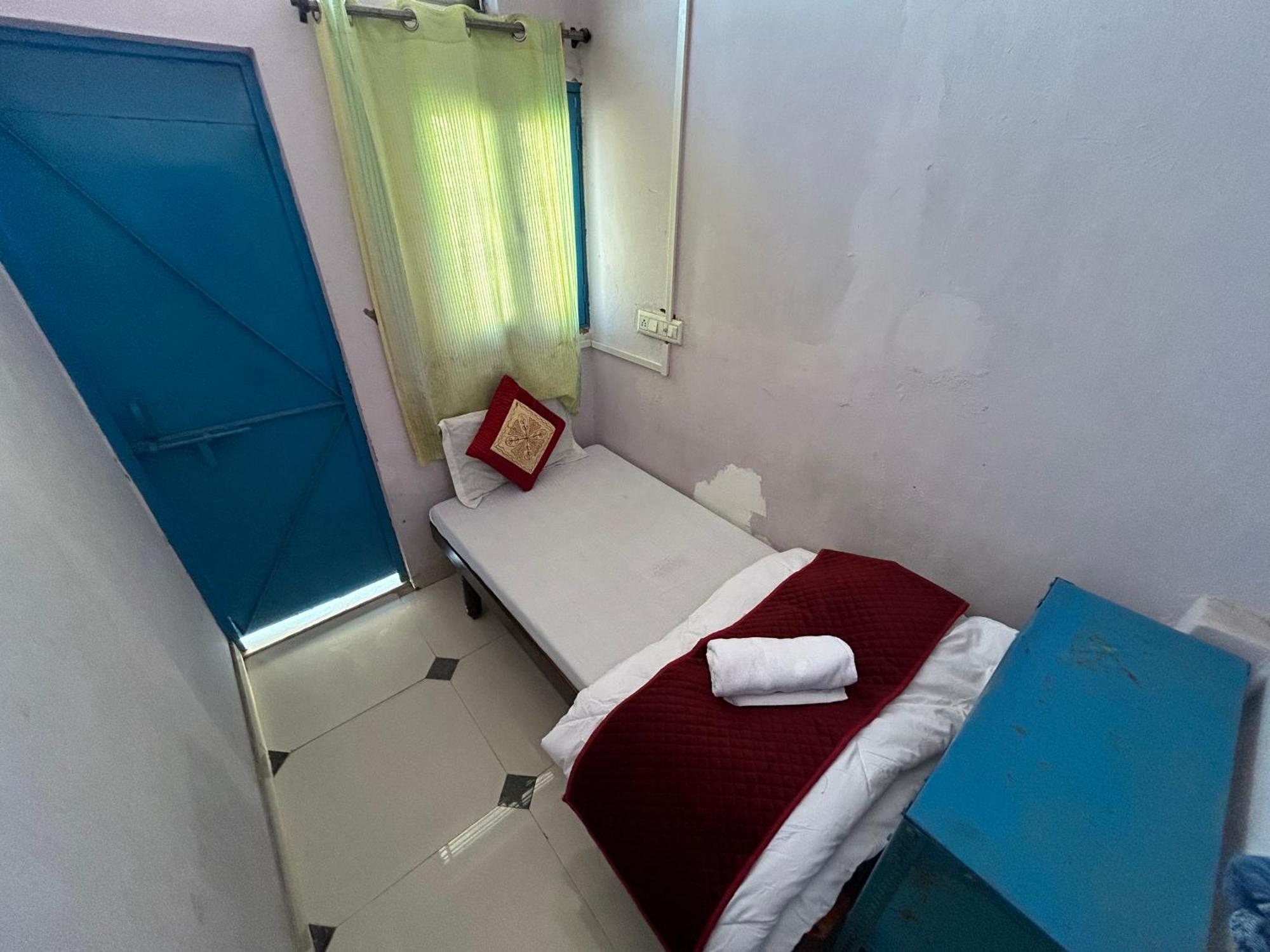Ashish Guest House, Goverdhan Vilas Удайпур Екстериор снимка